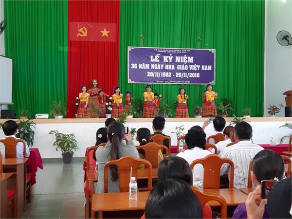 van - nghe.jpg